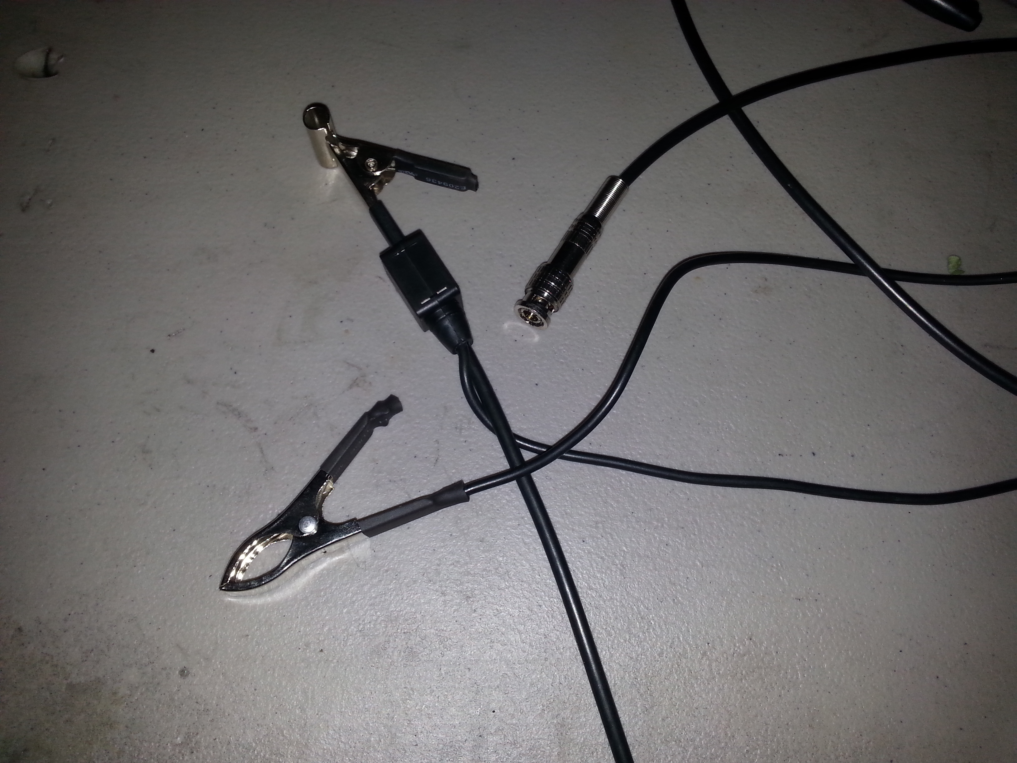 Noninvasive oscilloscope ignition diagnostics like a professional